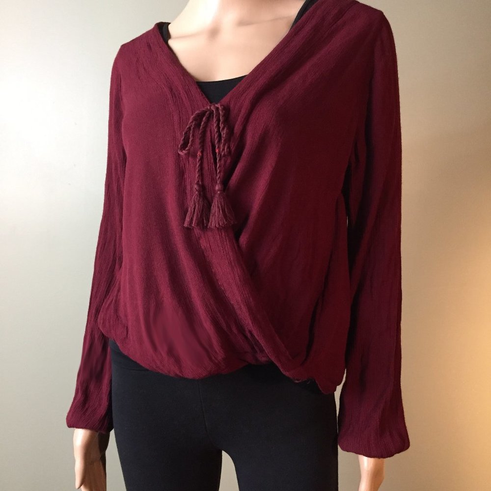 Long Sleeve Top Boho Hollister Size Small Berry Red Tassel Wrap Blouse Shirt